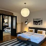 Wonderfull Cozy Villa - Old Town Center Brasov